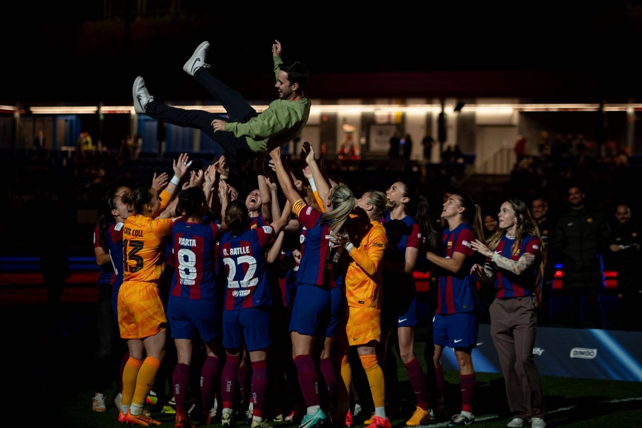 Barcelona la care visează toți fanii catalani: 28 de meciuri, 27 de victorii, 1 egal, golaveraj 129-9!_6