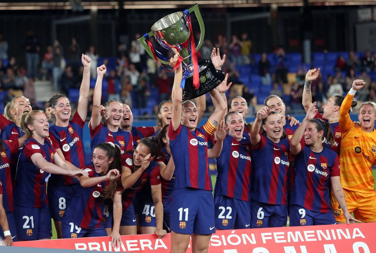 Barcelona la care visează toți fanii catalani: 28 de meciuri, 27 de victorii, 1 egal, golaveraj 129-9!_9