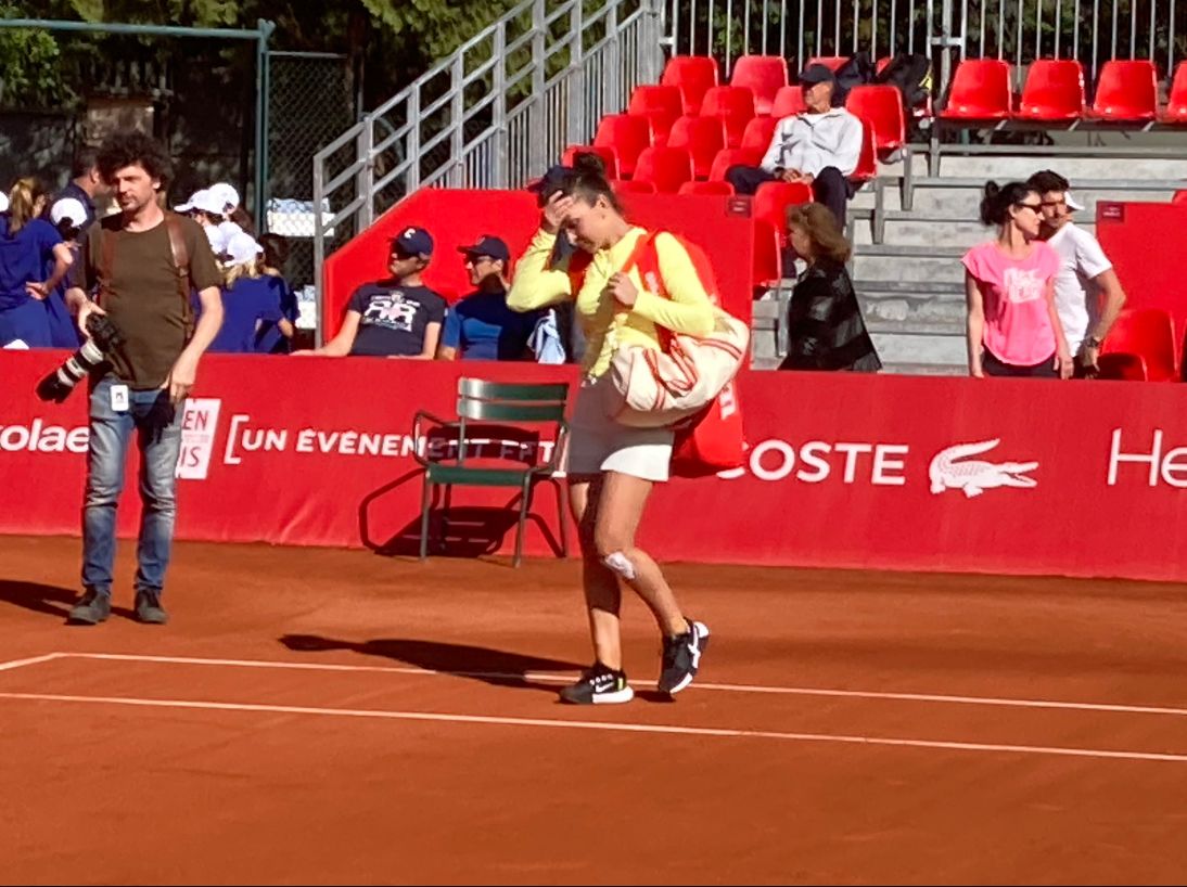 Simona Halep s-a retras de la