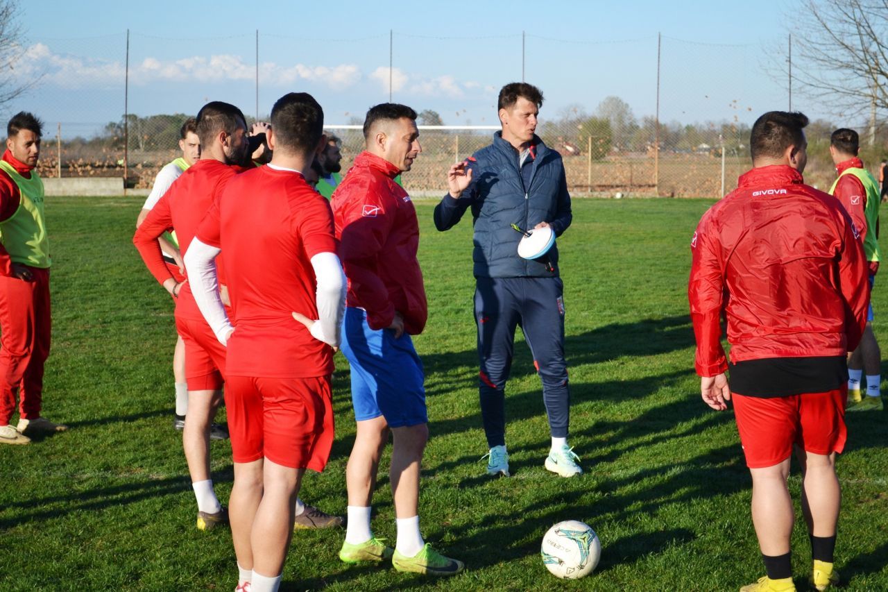Dublul campion cu Dinamo devenit antrenor a câștigat titlul! 8-0 în ultima etapă și ”echipa noastră este noua regină”_7