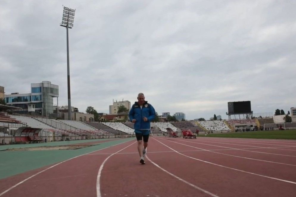 Un suporter dinamovist va alerga până în Germania, pentru a susține echipa națională la Euro 2024!_11