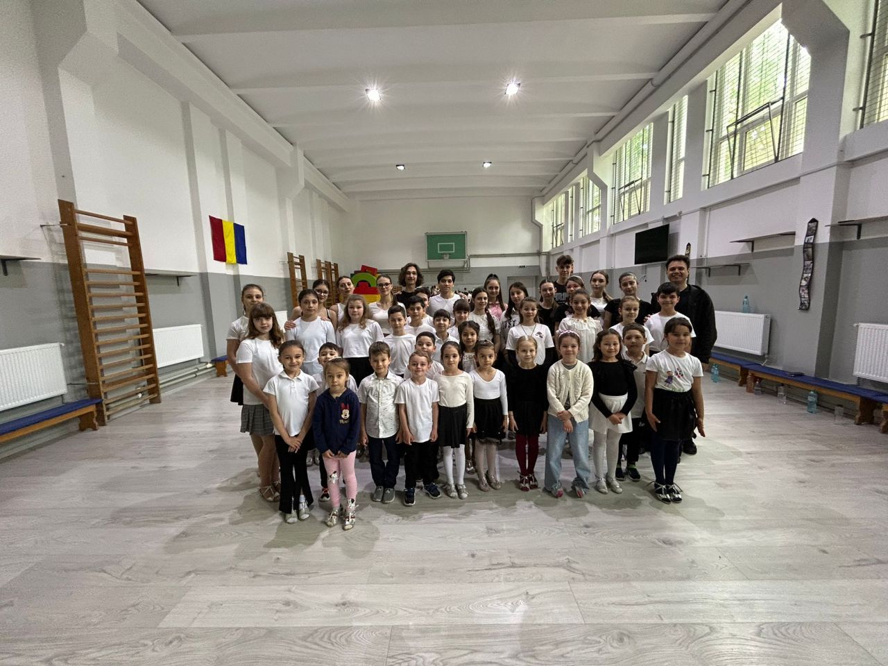 Emoție, tandrețe și perseverență. Cum se antrenează micii dansatori ai României de la ”Dance Cool”_1