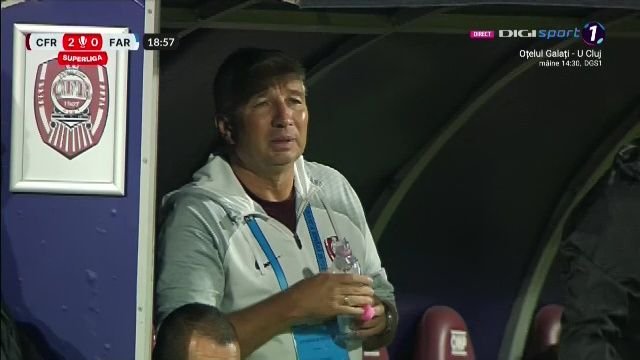Lui Dan Petrescu nu i-a venit să creadă! Faza care l-a făcut să-și pună mâinile în cap_14