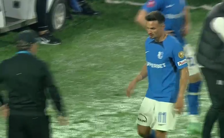 Ce moment! Cristi Ganea l-a ignorat complet pe Gică Hagi în timpul meciului CFR Cluj - Farul_4