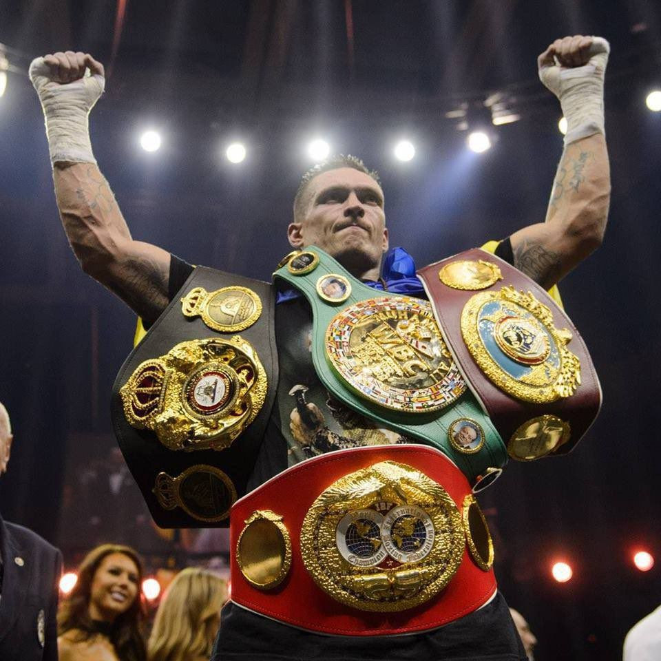 Reacția lui Oleksandr Usyk după ce l-a împachetat pe Tyson Fury și a unificat centurile la categoria grea_2
