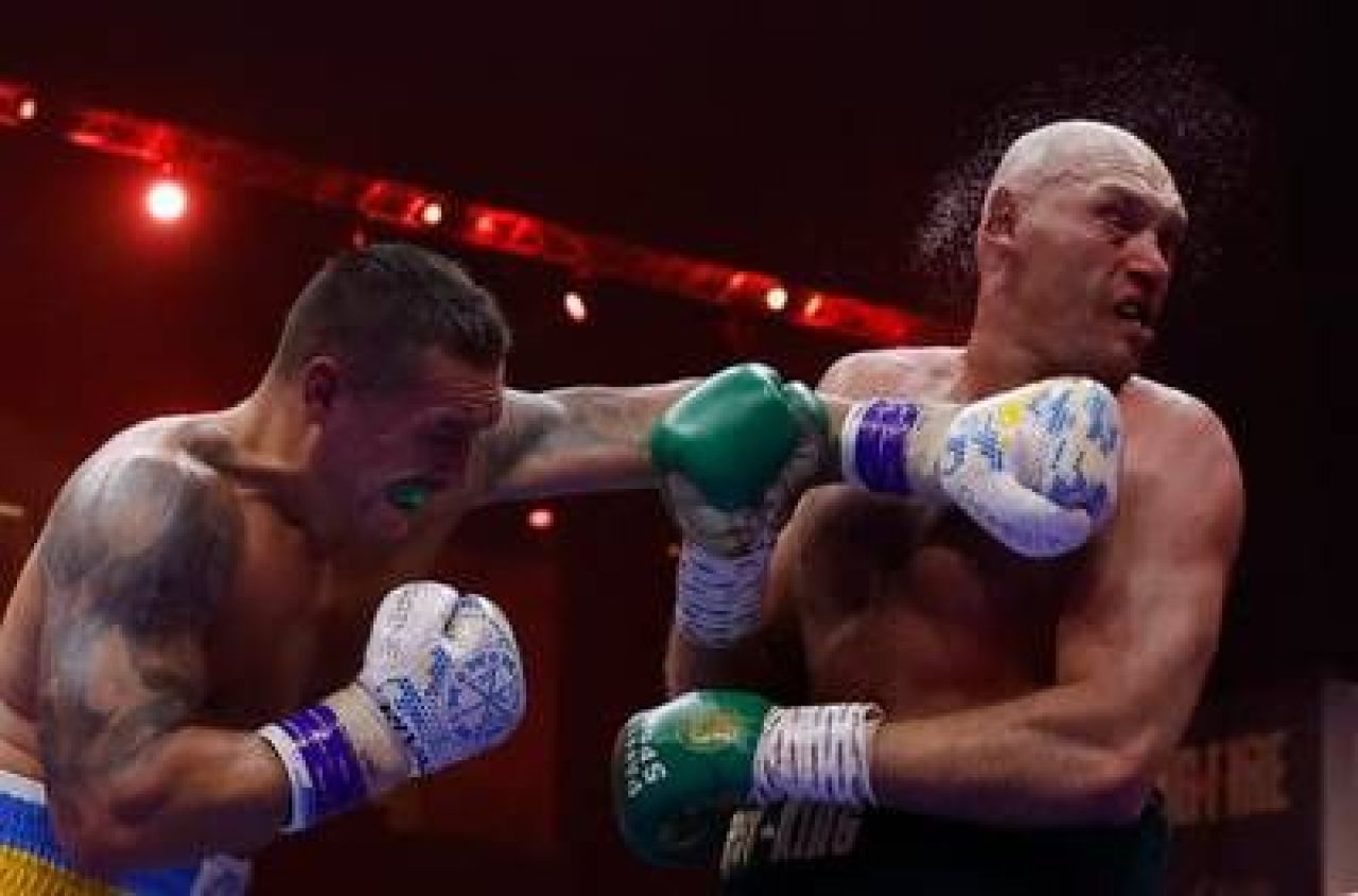 Reacția lui Tyson Fury după ce a fost bătut măr de Oleksandr Usyk_1