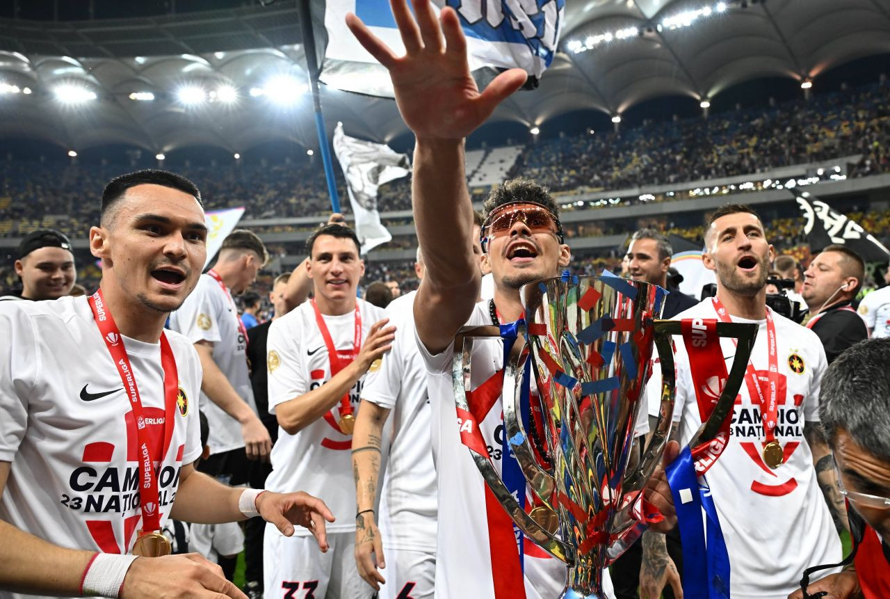 E gata! Primul fotbalist care pleacă de la FCSB &icirc;n această vară: &rdquo;Avem nevoie de s&acirc;nge proaspăt!&rdquo;