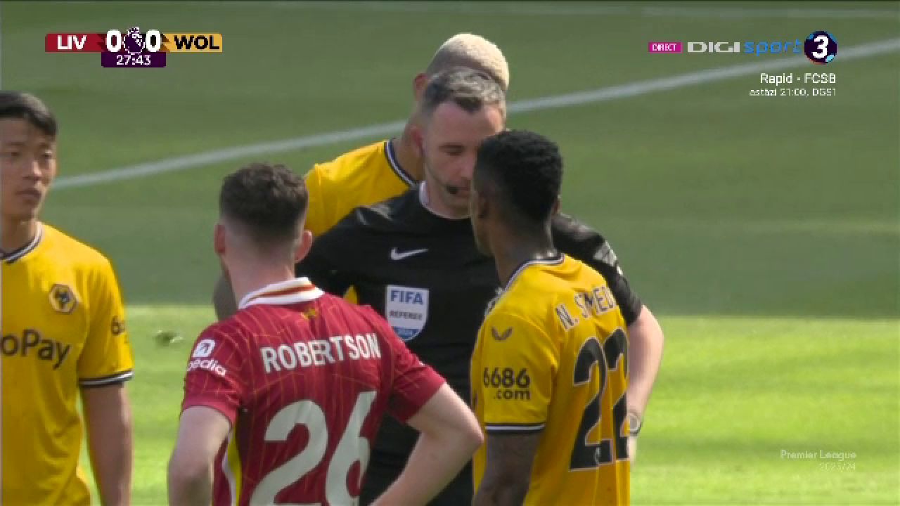 Intrare criminală în Liverpool - Wolves! VAR-ul a intervenit, iar ”centralul” l-a eliminat imediat_4
