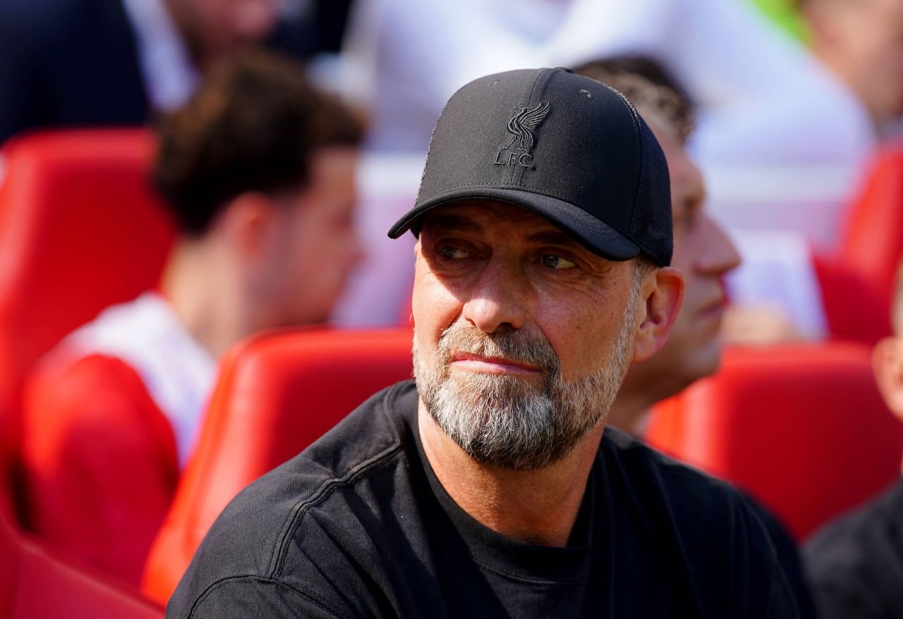 Avalanșă de îmbrățișări pe ”Anfield”! Jurgen Klopp și-a luat rămas bun de la Liverpool. Cele mai tari imagini cu antrenorul neamț_4