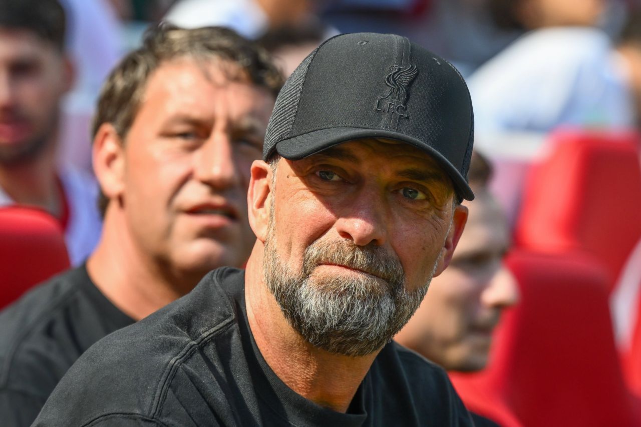 Avalanșă de îmbrățișări pe ”Anfield”! Jurgen Klopp și-a luat rămas bun de la Liverpool. Cele mai tari imagini cu antrenorul neamț_7