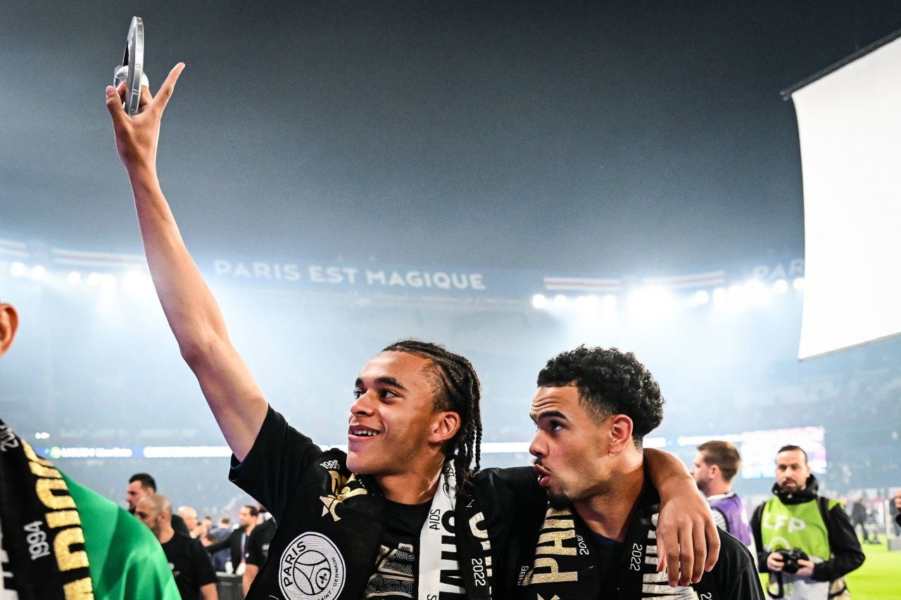 La doar 17 ani, fratele lui Kylian Mbappe e aproape de mutarea carierei! _2