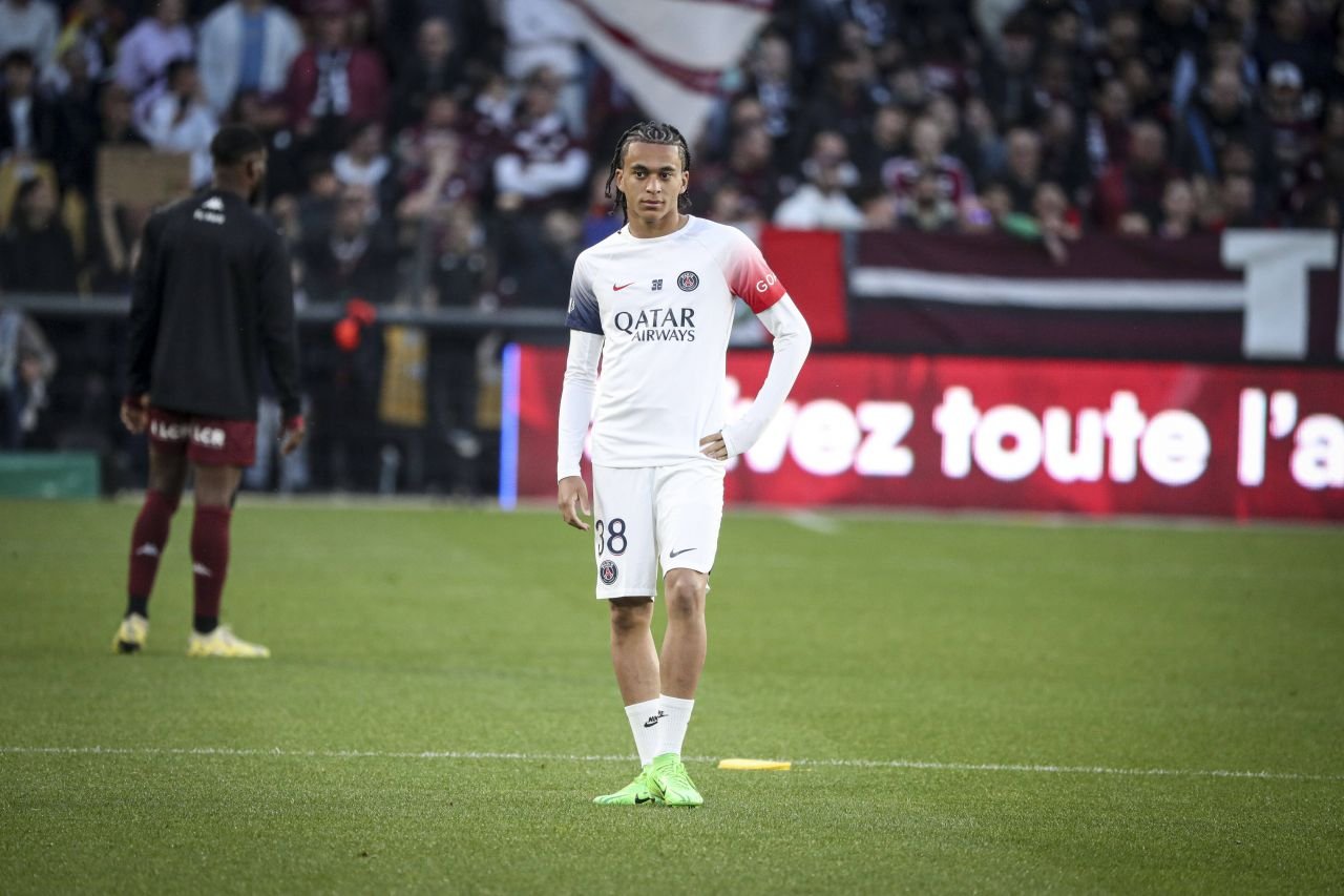 La doar 17 ani, fratele lui Kylian Mbappe e aproape de mutarea carierei! _5