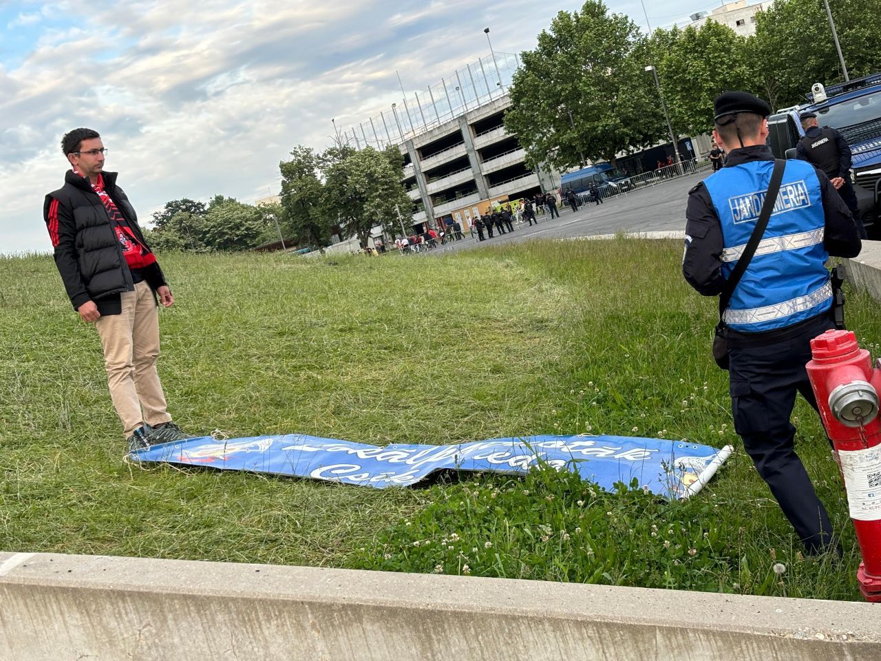 Ce au încercat suporterii de la Csikszereda să introducă pe stadion_2