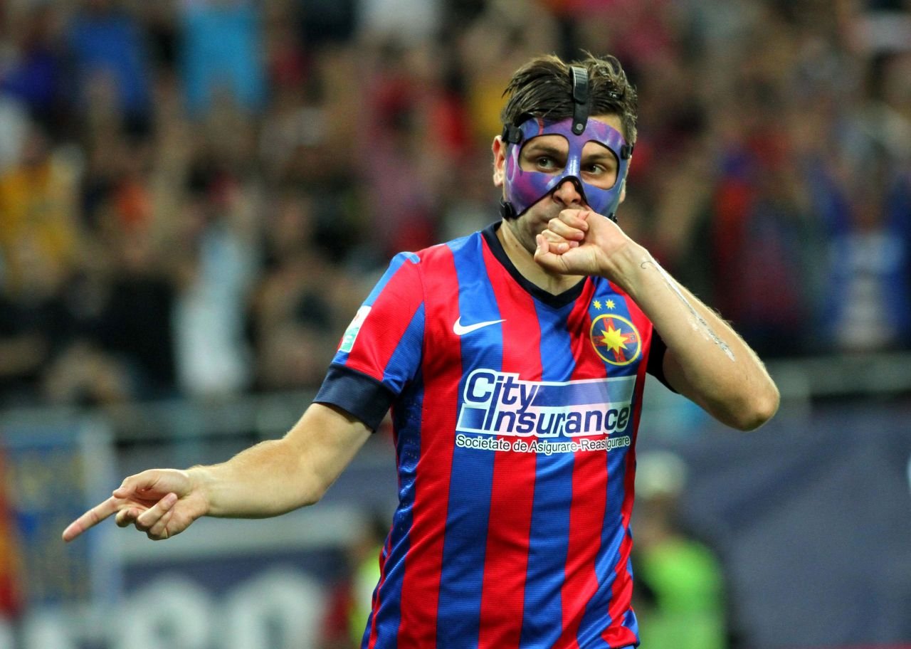 Pintilii, totul despre colegii care i-au fost alături la FCSB: ”El era dilău, om nebun”_8