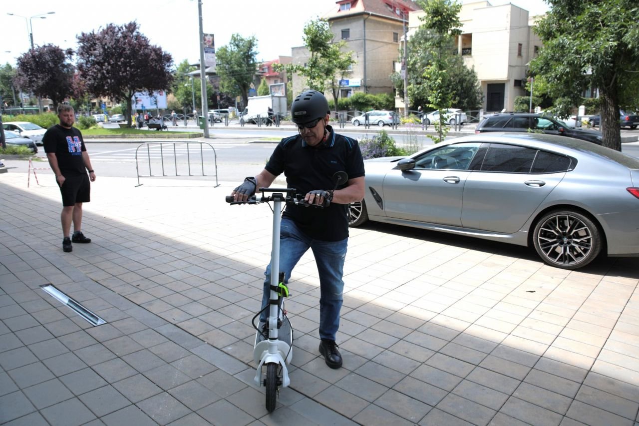 Jucătorii Generației de Aur, în formă fizică tot mai bună. Astăzi au fost vizitați de Mircea Lucescu și Gabi Balint_3