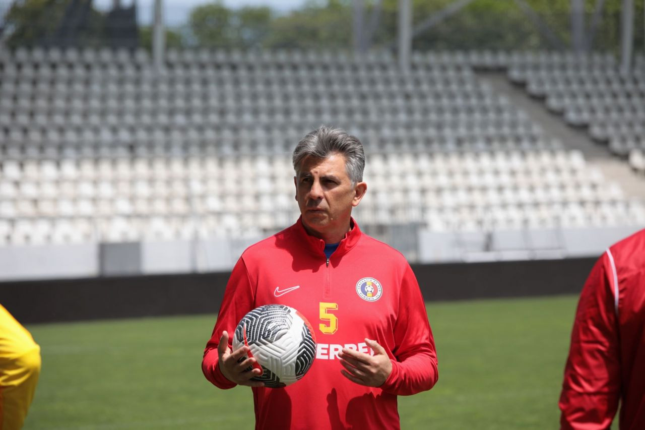 Știam că suntem iubiți, dar nu chiar așa! Reacția lui Lupescu după meciul de retragere al Generației de Aur
