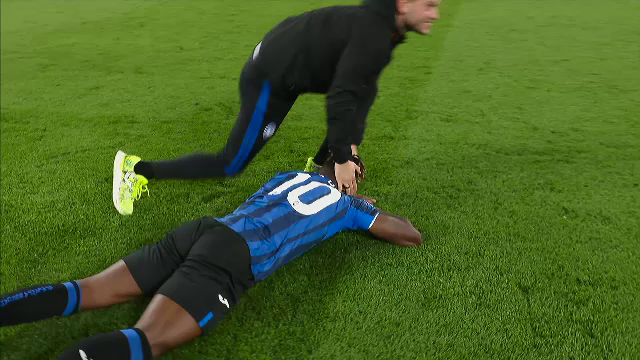 Imaginile bucuriei la Dublin, după ce Atalanta a câștigat UEL! A fost nebunie imediat după fluierul de final al lui Istvan Kovacs_8