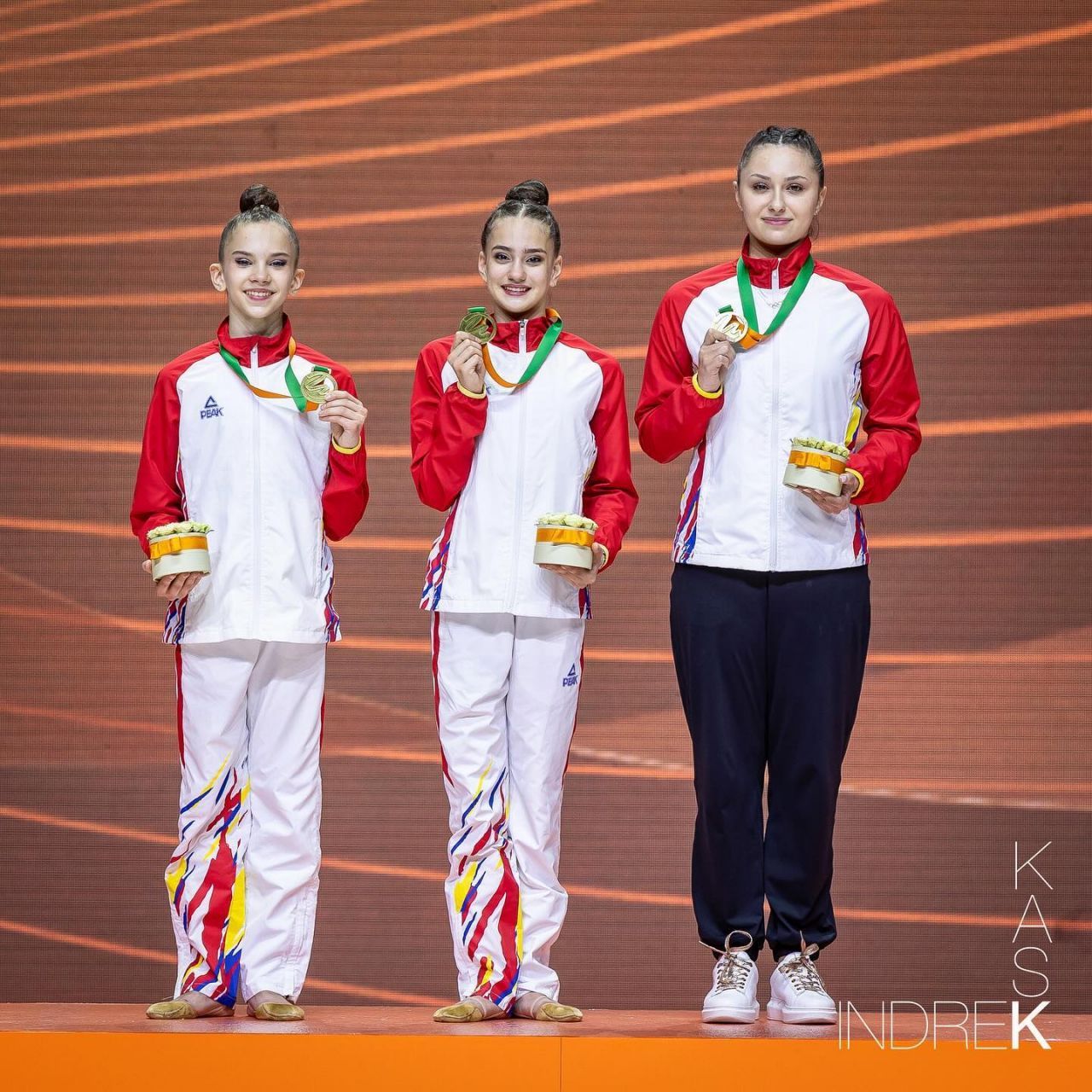 România este campioană europeană la gimnastică ritmică! Minunatele Amalia Lică și Lisa Garac, fără rival_6