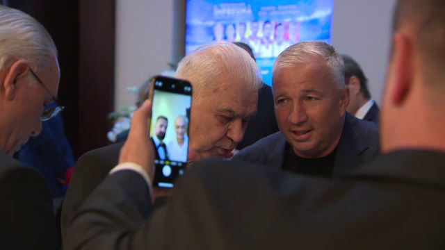 Întâlnire de gradul zero între Dan Petrescu și Ilie Dumitrescu după episodul ”Uit telefonul tău, uită-l și tu pe al meu!”_3