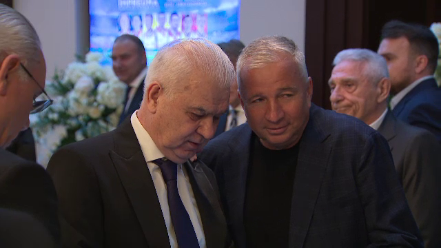 Întâlnire de gradul zero între Dan Petrescu și Ilie Dumitrescu după episodul ”Uit telefonul tău, uită-l și tu pe al meu!”_5