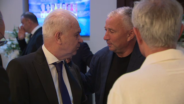 Întâlnire de gradul zero între Dan Petrescu și Ilie Dumitrescu după episodul ”Uit telefonul tău, uită-l și tu pe al meu!”_19