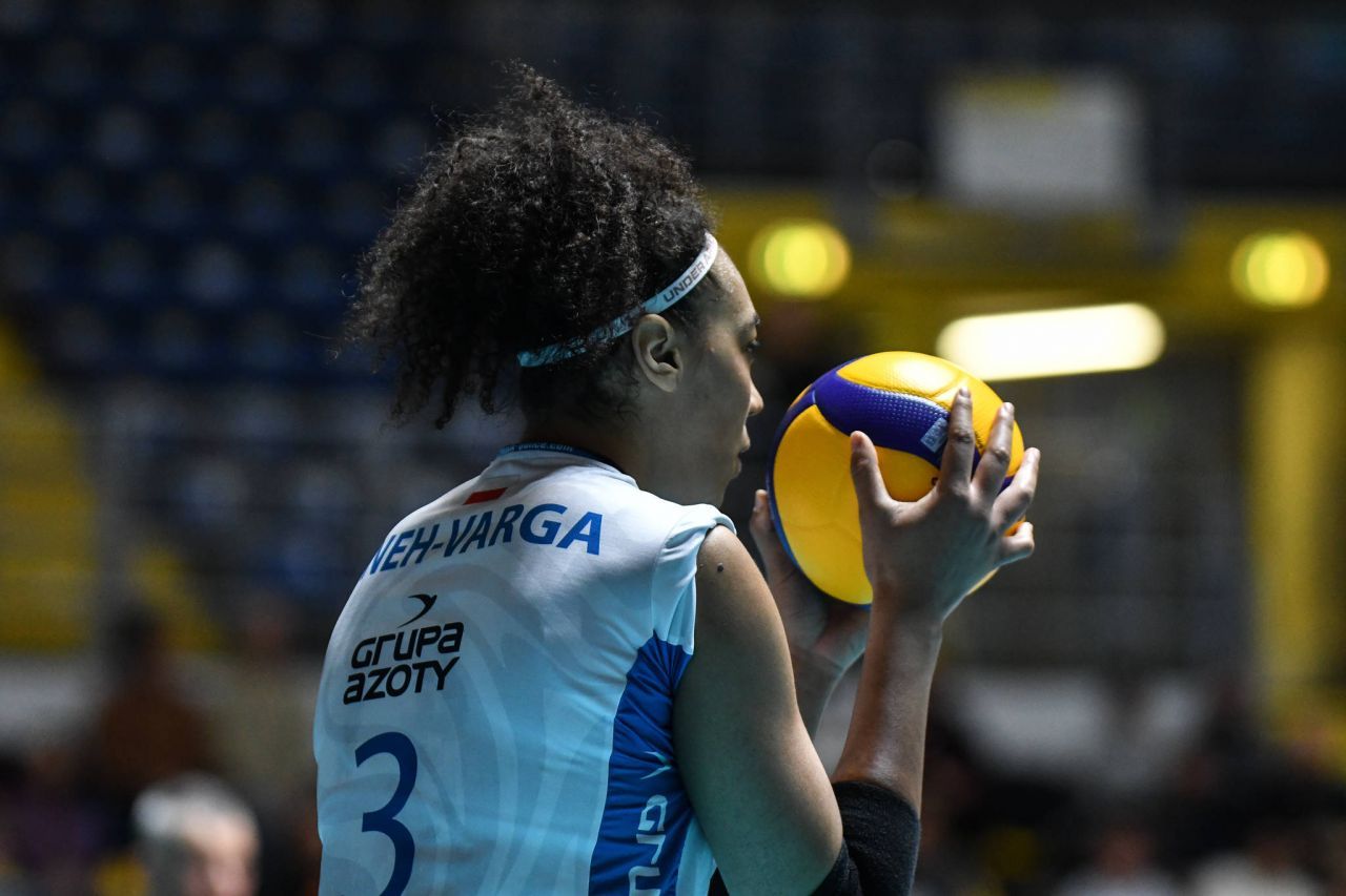 Încă un succes pentru fetele noastre în Golden League, cu Eliza Inneh MVP! Victorie scurtă, într-o oră de joc_9