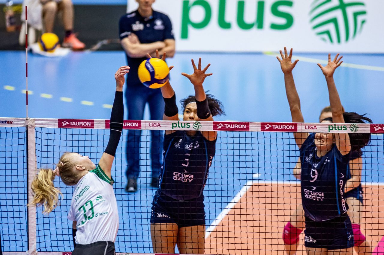 Încă un succes pentru fetele noastre în Golden League, cu Eliza Inneh MVP! Victorie scurtă, într-o oră de joc_15