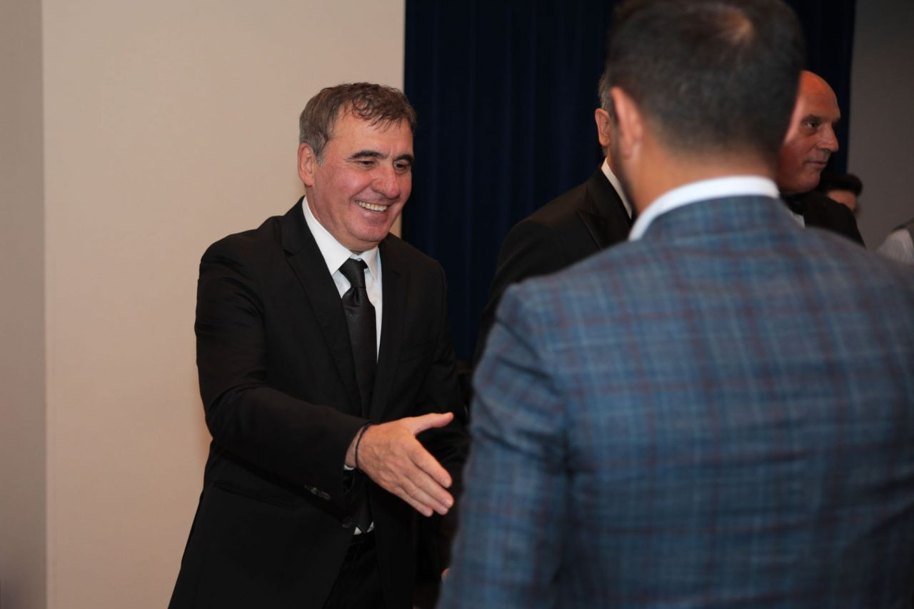 Imagini spectaculoase de la dineul Generației de Aur! Mourinho, Stoicikov, Dida și Saviola, printre invitații speciali_13