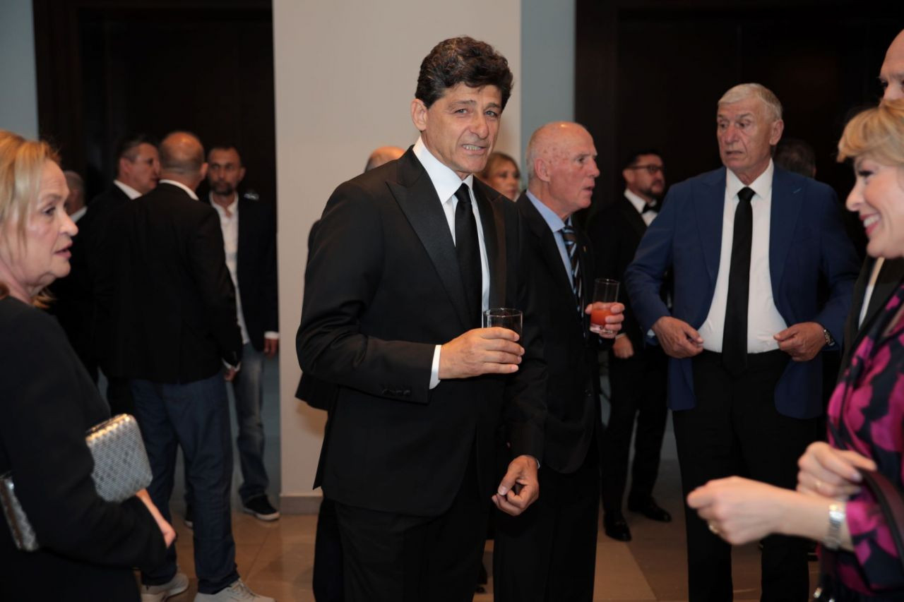 Imagini spectaculoase de la dineul Generației de Aur! Mourinho, Stoicikov, Dida și Saviola, printre invitații speciali_22