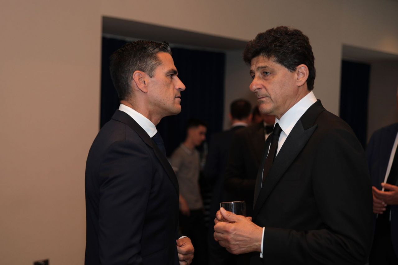 Imagini spectaculoase de la dineul Generației de Aur! Mourinho, Stoicikov, Dida și Saviola, printre invitații speciali_28