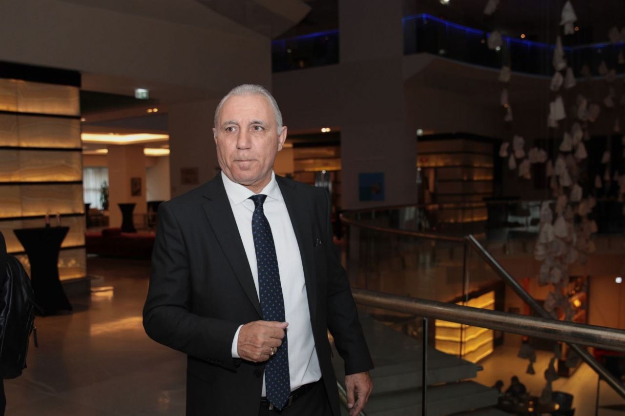 Imagini spectaculoase de la dineul Generației de Aur! Mourinho, Stoicikov, Dida și Saviola, printre invitații speciali_31