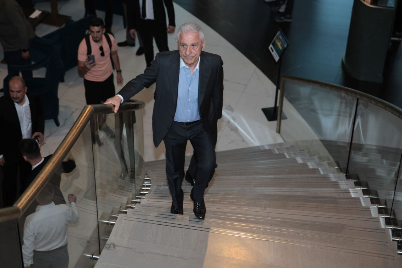 Imagini spectaculoase de la dineul Generației de Aur! Mourinho, Stoicikov, Dida și Saviola, printre invitații speciali_39