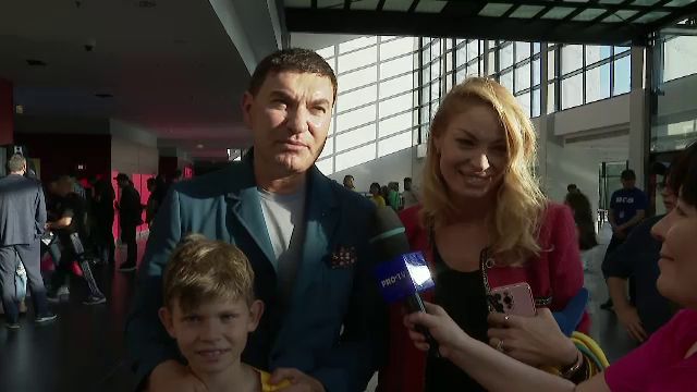 Valentina Pelinel și-a făcut apariția la meciul de adio al Generației de Aur! Cum a fost surprinsă soția lui Cristi Borcea_28