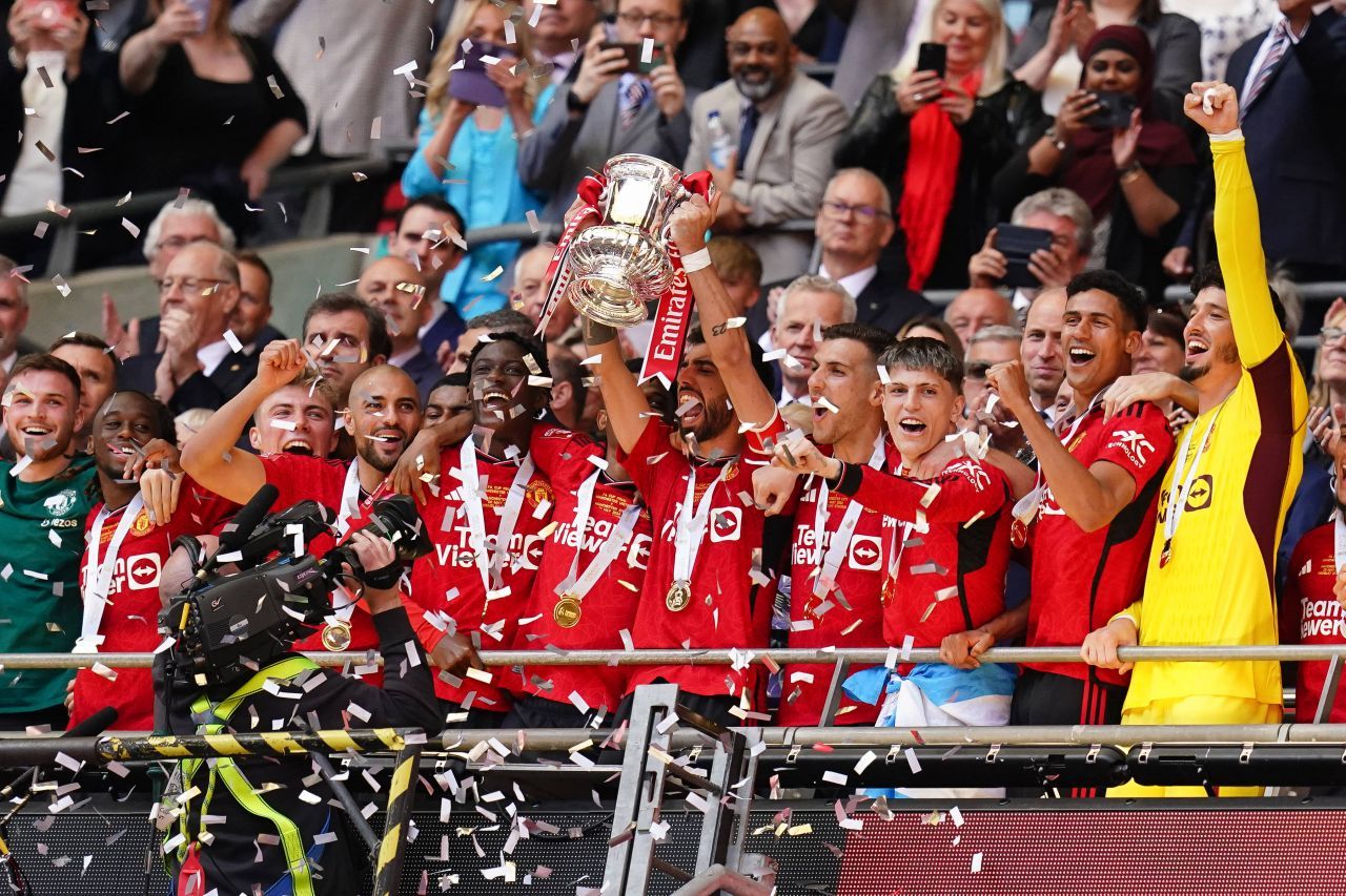 Sărbătoarea la Manchester! Cum au sărbătorit