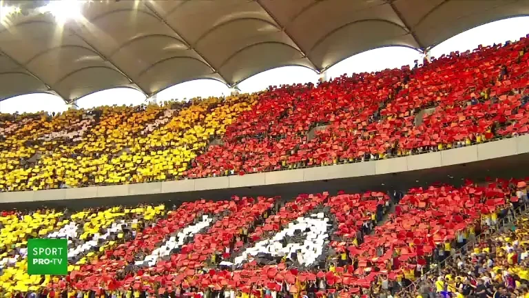 Monica Anghel intonează Imnul Național la meciul de adio al Generației de Aur