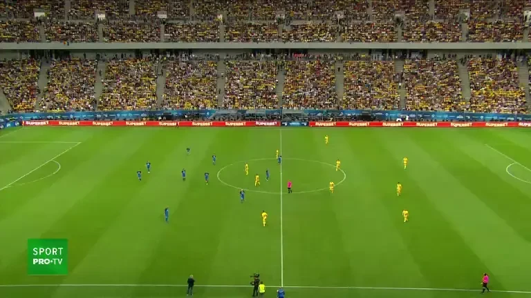 Gică Hagi și Florin Răducioiu au dat lovitura de start &icirc;n Generația de Aur - World Stars (PRO TV VOYO)