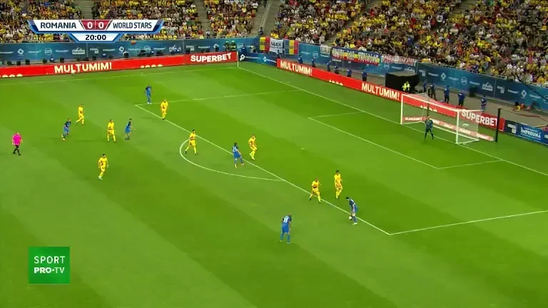 Karagounis zguduie st&acirc;lpul porții! Generația de Aur - World Stars (PRO TV VOYO)