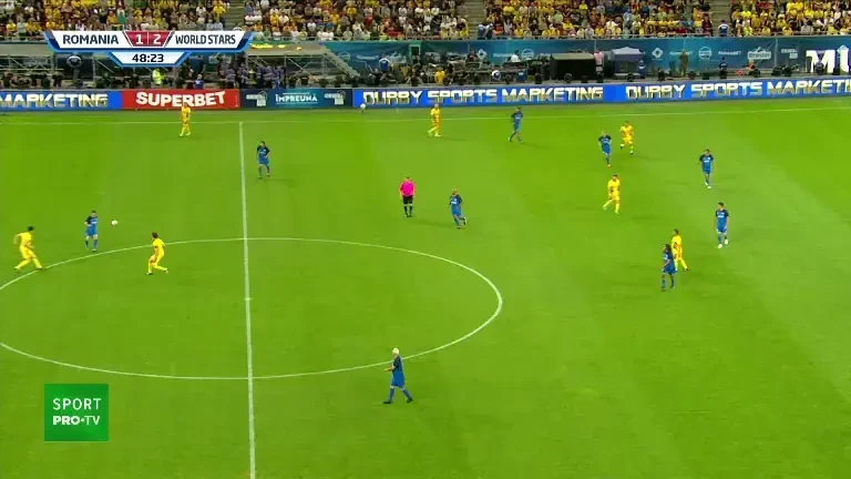 Saviola vrea să înscrie din ”scăriță”, dar Stelea e pe fază! Generația de Aur - World Stars (PRO TV & VOYO)