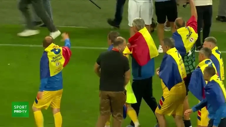 Generația de Aur a salutat publicul după meciul de adio