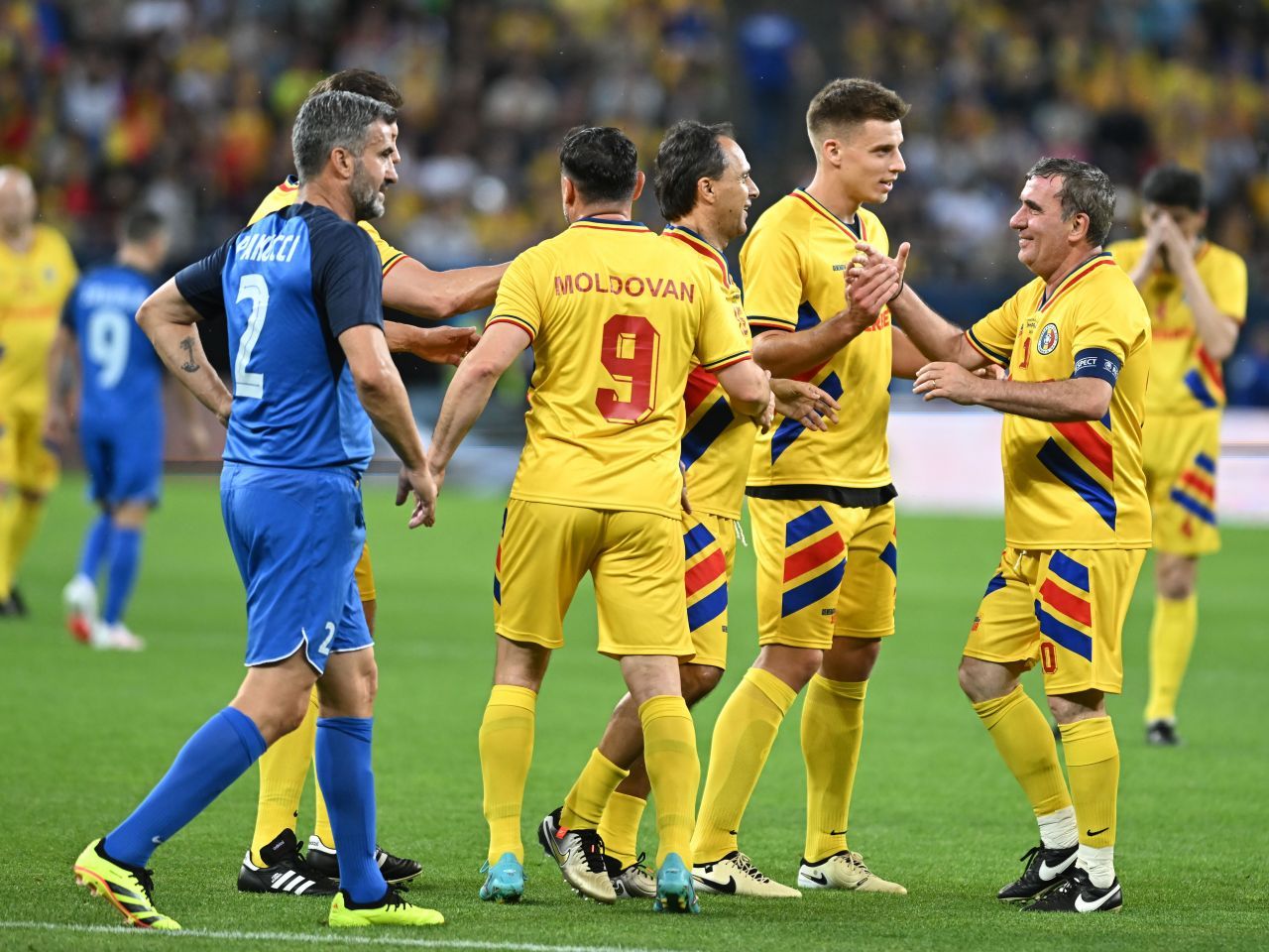 După ce au jucat umăr la umăr, Ilie Dumitrescu l-a descris pe Gică Hagi în trei cuvinte_7