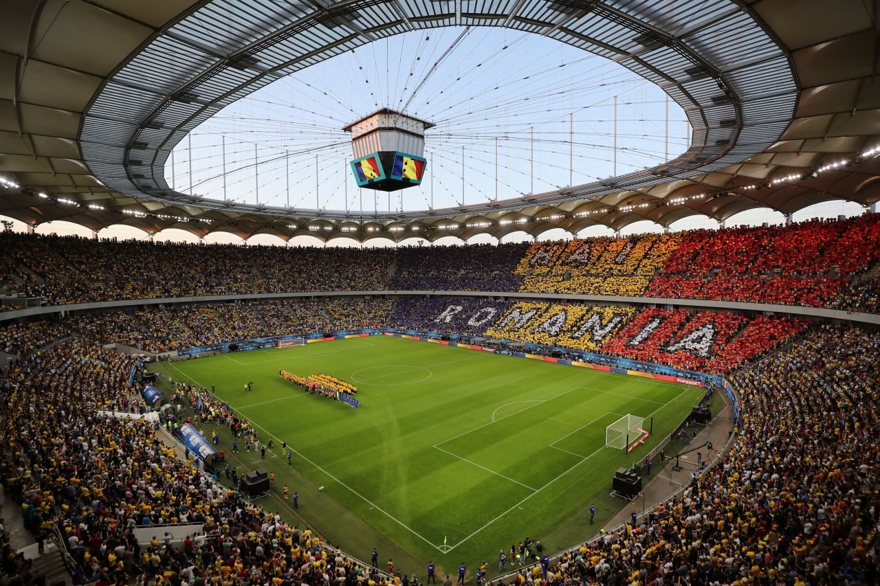 Spectacol de neuitat în meciul de adio al Generației de Aur! Victoria în fața World Stars, savurată de aproape 1.7 milioane români!_2