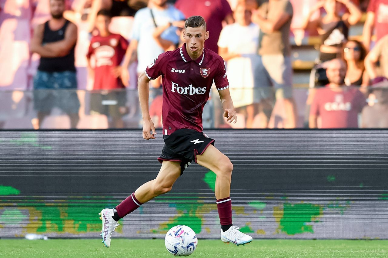 Minute ”promițătoare” pe San Siro pentru românul Andres Sfait în surpriza AC Milan - Salernitana 3-3!_1