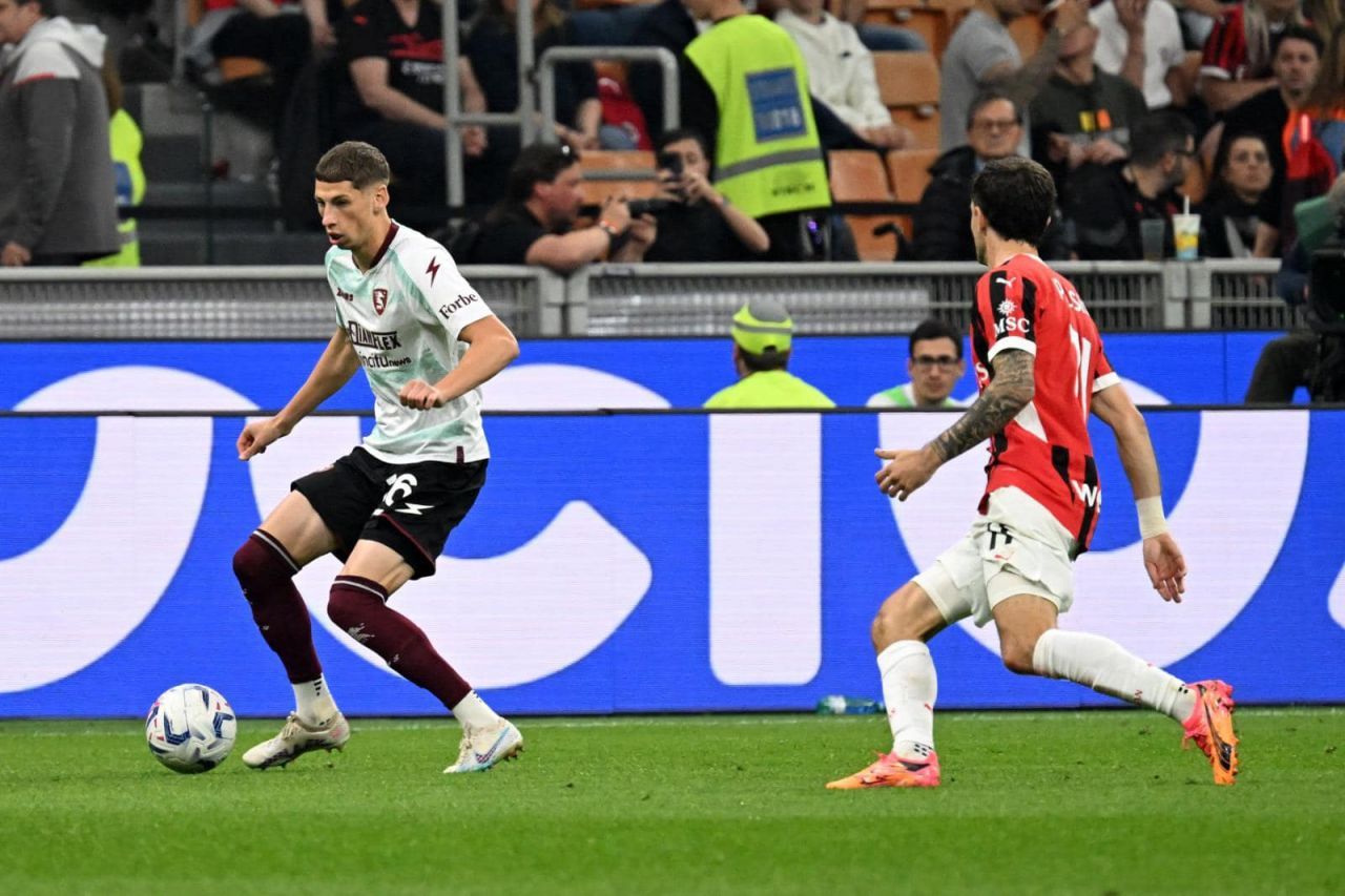 Minute ”promițătoare” pe San Siro pentru românul Andres Sfait în surpriza AC Milan - Salernitana 3-3!_3