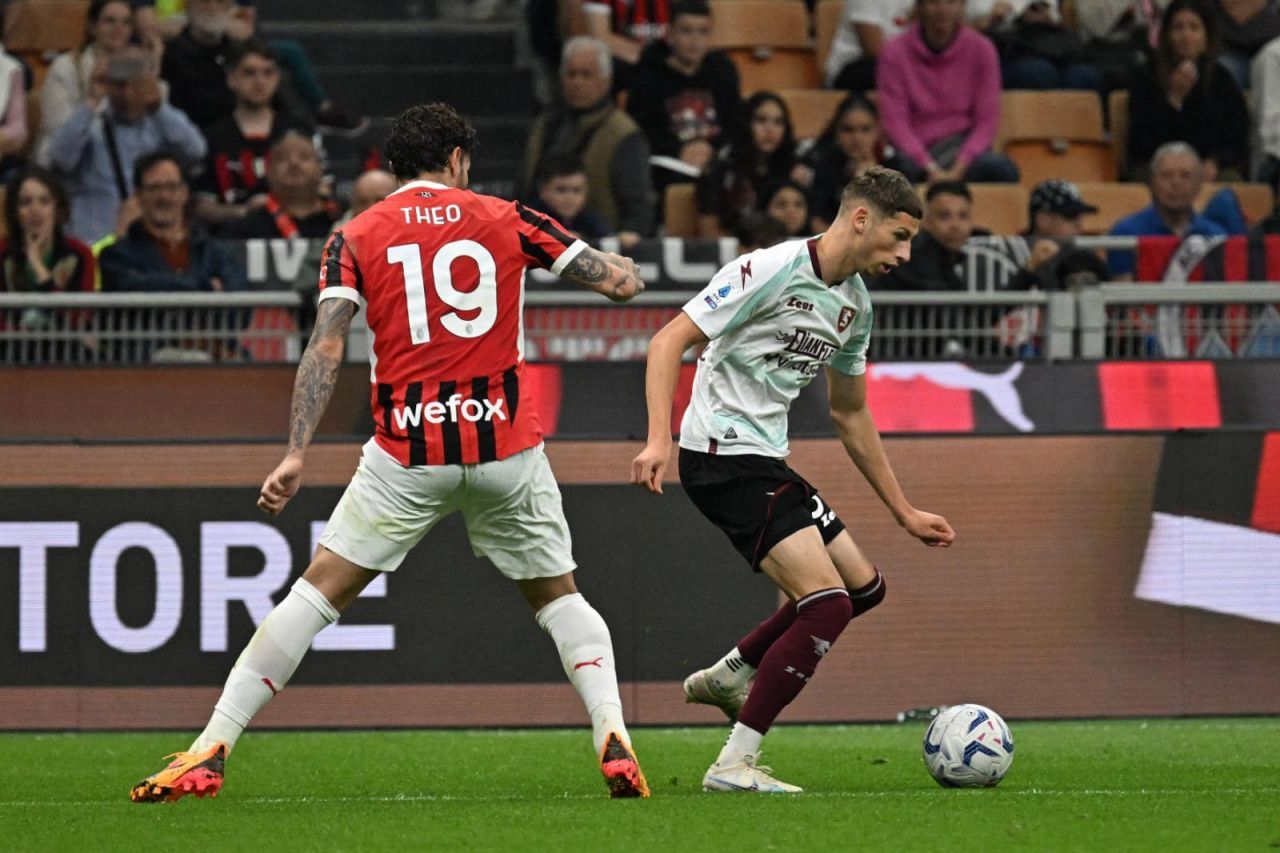 Minute ”promițătoare” pe San Siro pentru românul Andres Sfait în surpriza AC Milan - Salernitana 3-3!_4
