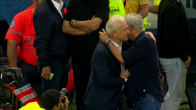 Ce i-a șoptit Jose Mourinho lui Anghel Iordănescu la ureche_4