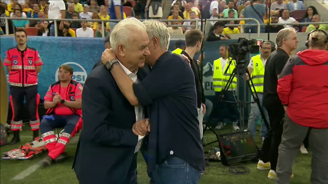 Ce i-a șoptit Jose Mourinho lui Anghel Iordănescu la ureche_10