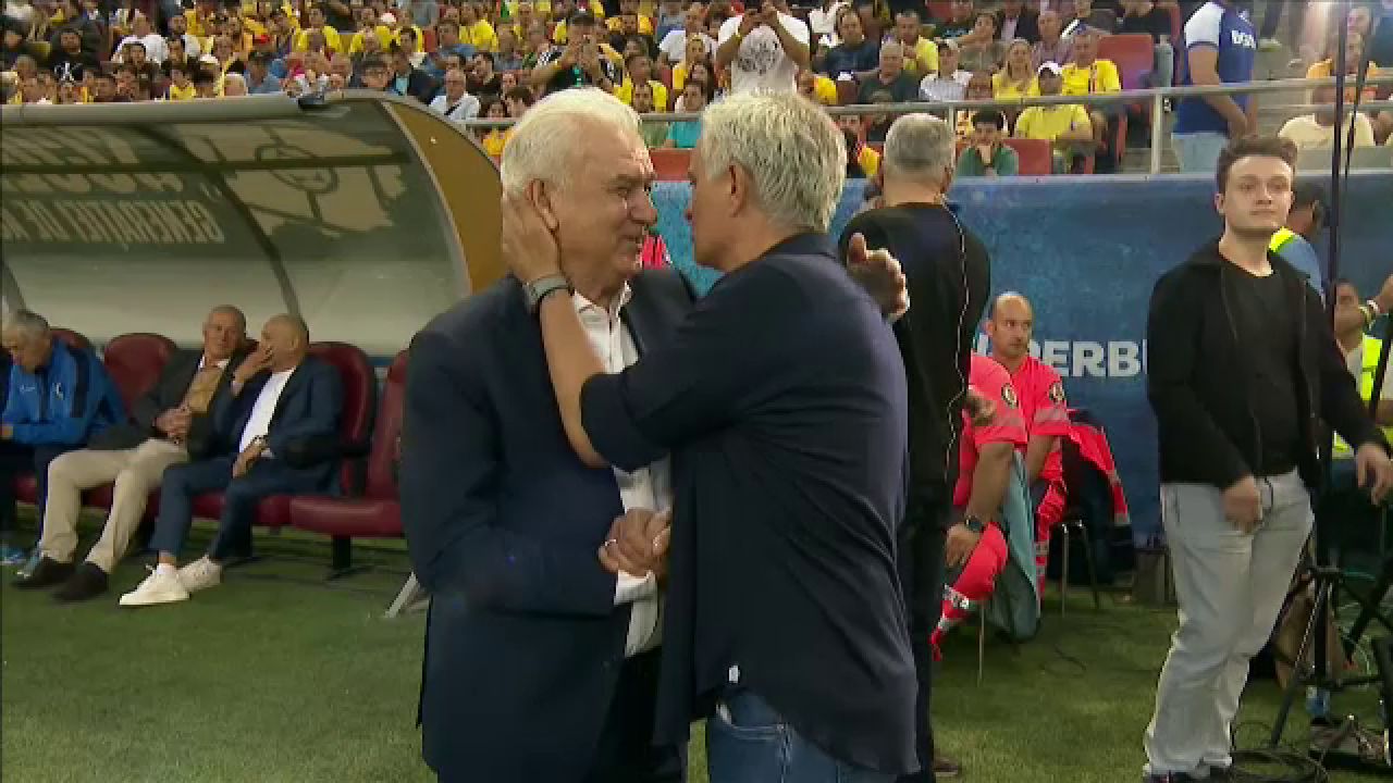 Ce i-a șoptit Jose Mourinho lui Anghel Iordănescu la ureche_1