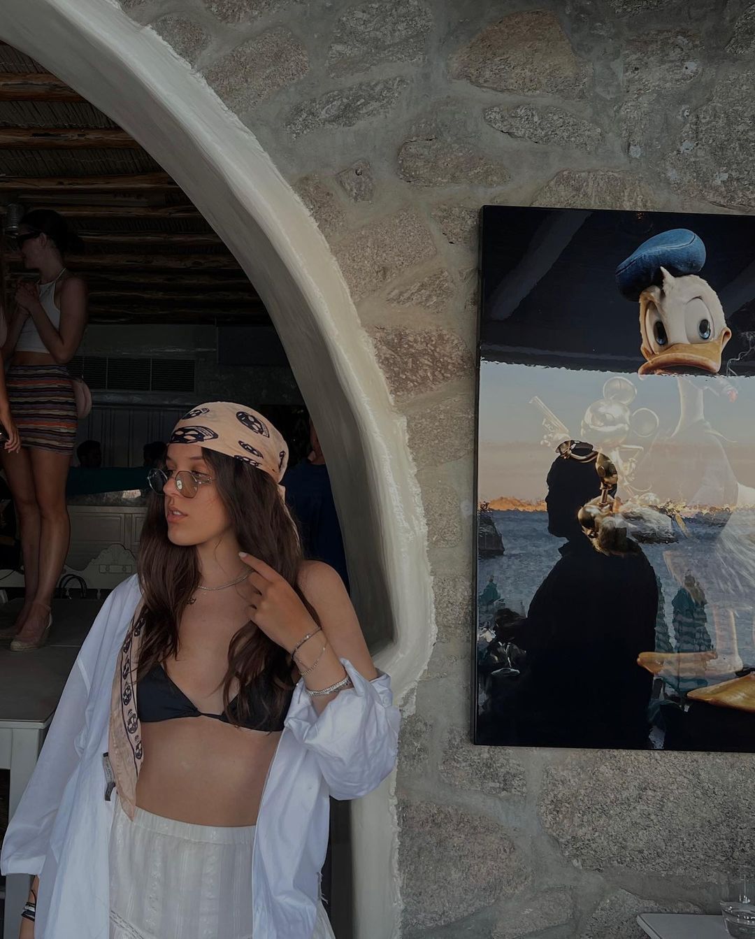 Una mai frumoasă decât cealaltă! Fiicele lui Gică Popescu și Ilie Dumitrescu, apariții spectaculoase la meciul Generației de Aur_6