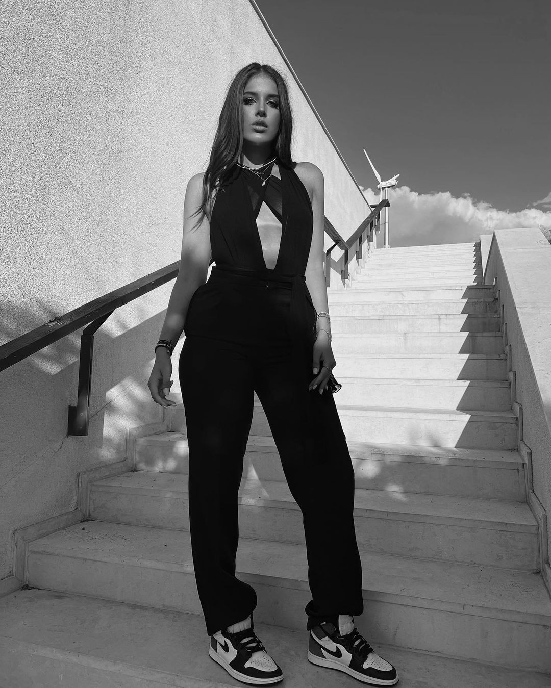 Una mai frumoasă decât cealaltă! Fiicele lui Gică Popescu și Ilie Dumitrescu, apariții spectaculoase la meciul Generației de Aur_9