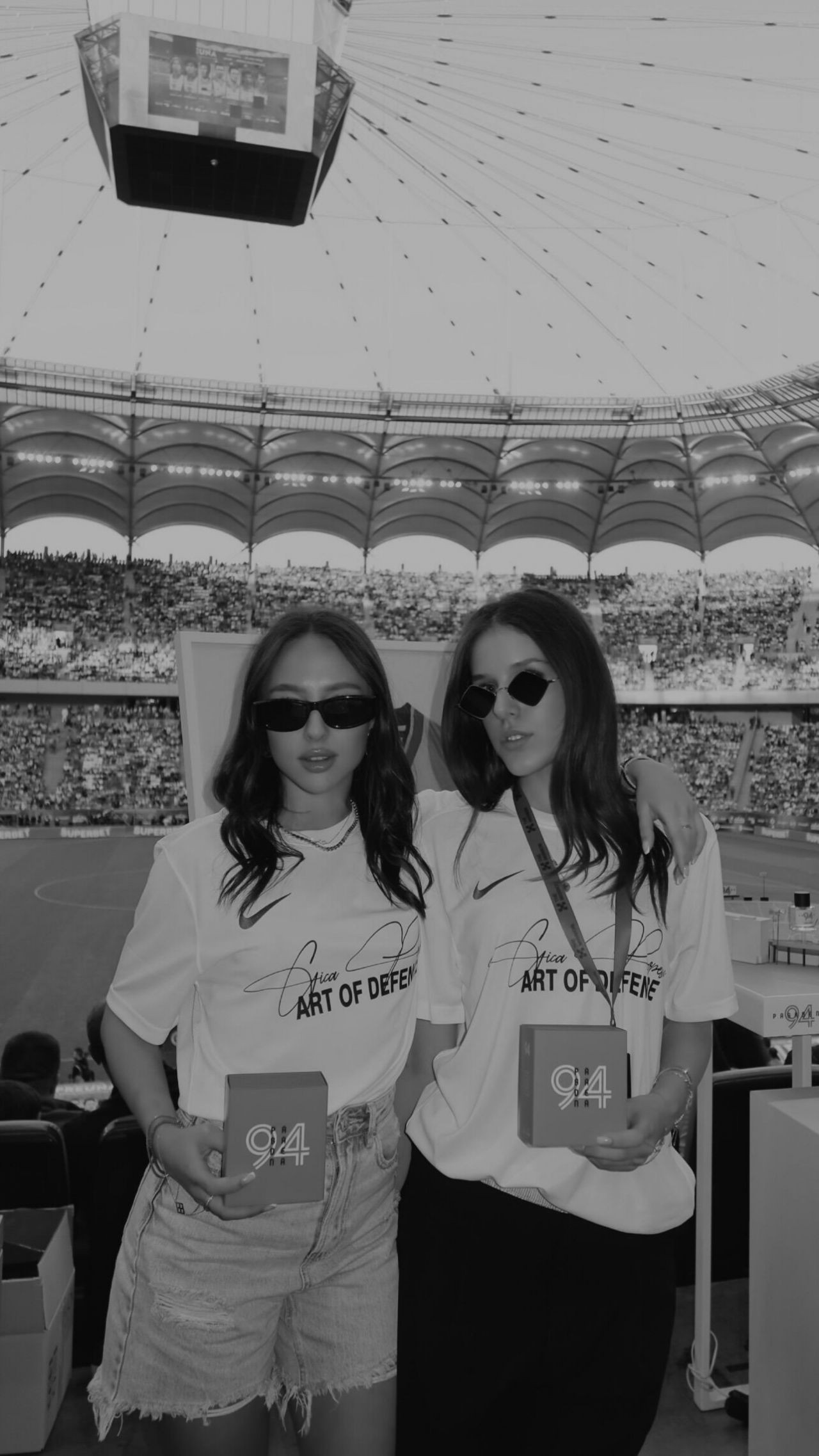 Una mai frumoasă decât cealaltă! Fiicele lui Gică Popescu și Ilie Dumitrescu, apariții spectaculoase la meciul Generației de Aur_21